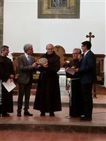 P. Alliata riceve il premio "P. Michele Piccirillo"