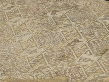 Giordania 2018. Jerash, mosaici della chiesa dei SS. Cosma e Damiano 