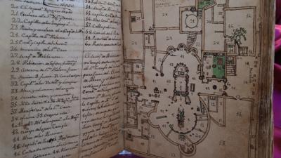 S. Martίn, El viaje, que hice de España a la Santa Ciudad de Jerusalem, y Tierra Sancta, manoscritto risalente al 1776: dettagliata planimetria della Basilica del Santo Sepolcro, orientata da nord a sud; sono segnalati ben 60 punti di interesse, dalla Cappella del Sepolcro alla Porta Murata.