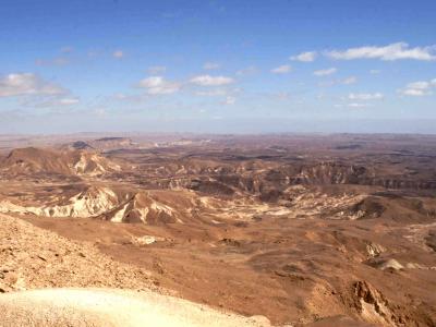 Har Karkom. Vista sul deserto di Paran e sul wadi Karkom