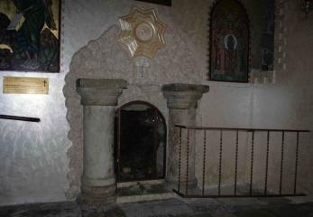 Betlemme Campo dei pastori Greco 02 Cripta